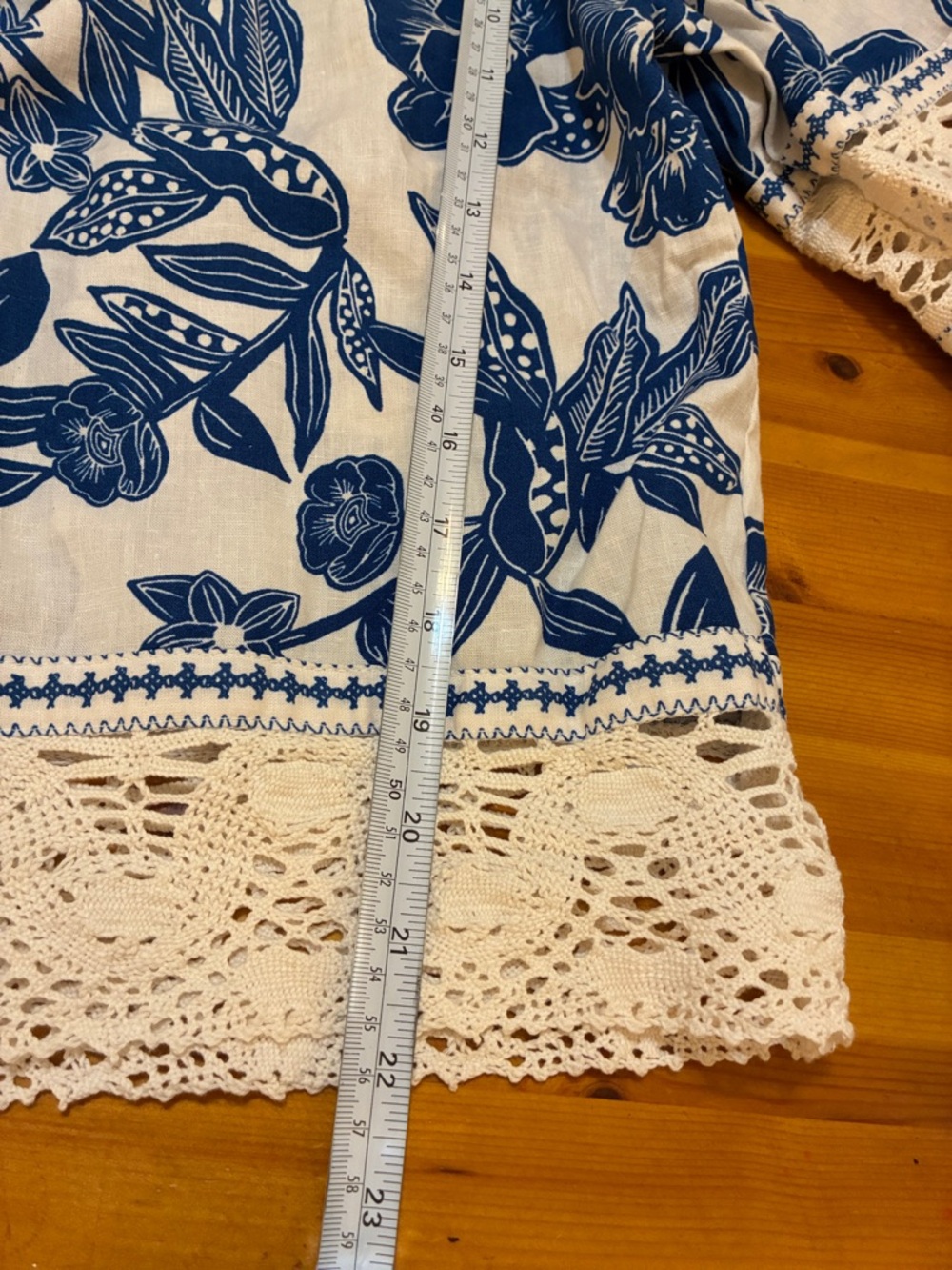 Christian Siriano Blue and Cream Floral Crochet Peasant Top - Picture 12 of 12